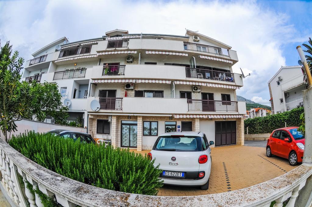 Apartments Marija Petricevic Podstrana Habitación foto